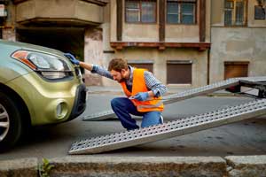 ancsa, soccorritore che soccorre un auto